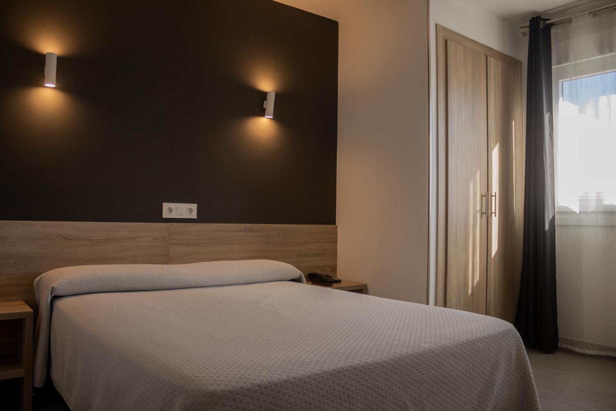 Hotel Hollywood Кангас Экстерьер фото